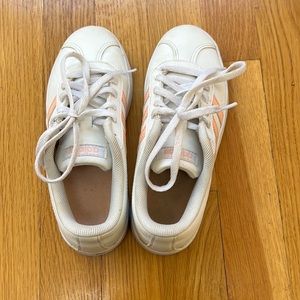 Girls hardly worn Adidas sneakers
